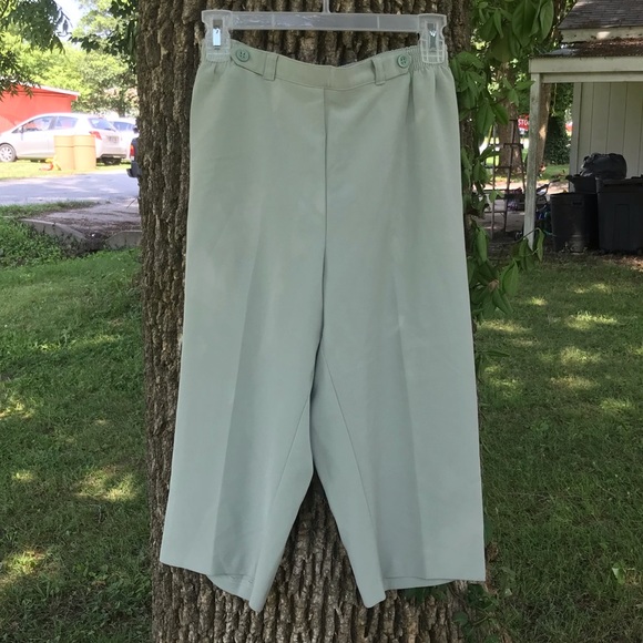 Jeno Newman wide leg capris - Picture 2 of 11
